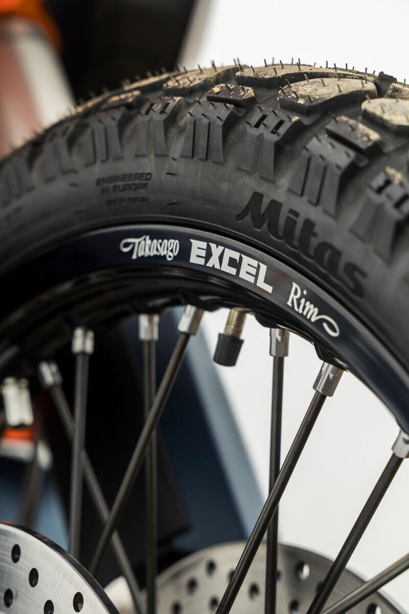 00010000402-SET RUOTE FACTORY 790/890 ADV+(1190-1290'2013-20)